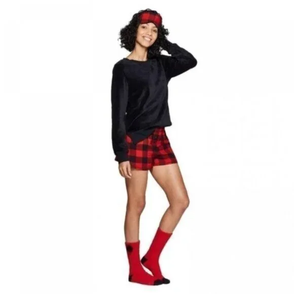 Women’s Christmas Lounge Set Black Top & Red Buffalo Plaid Shorts - Picture 1 of 3